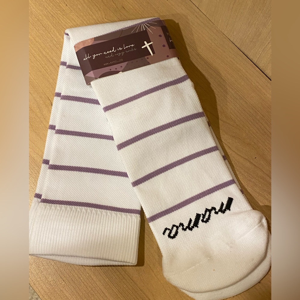 NWT AYNIL Mama Compression Socks Pregnancy Postpartum All You Need Is Love